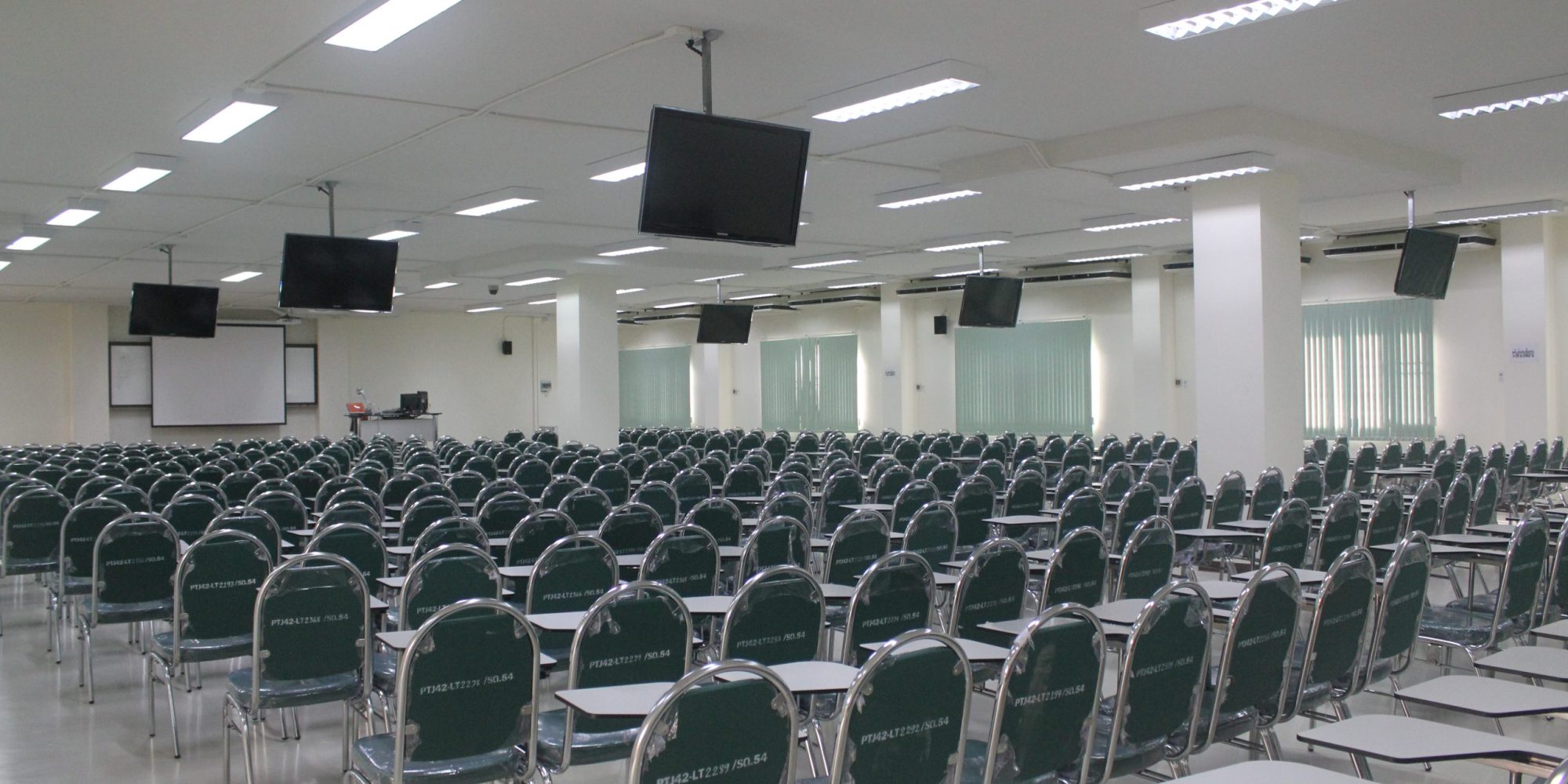 -390-ที่นั่ง-scaled.jpg